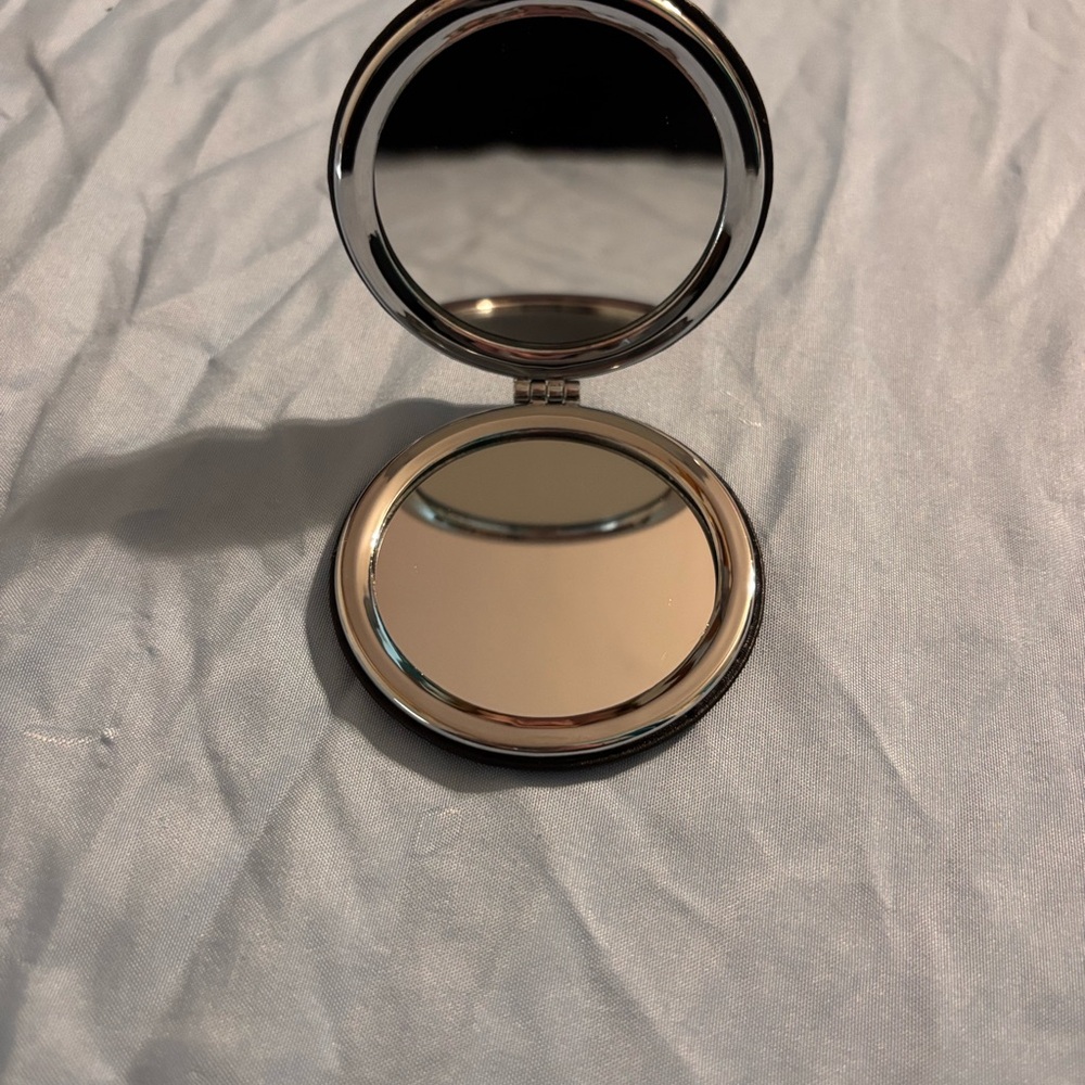 Compact Mirror black